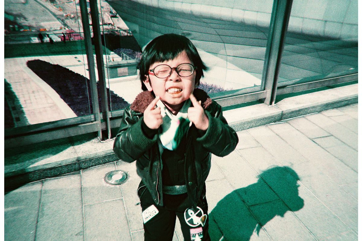 Lomography Simple Use Reloadable Film Camera LomoChrome Purple