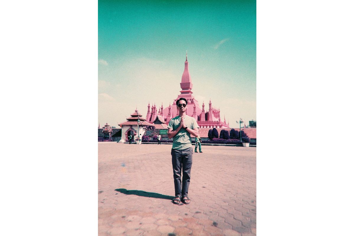 Lomography Simple Use Reloadable Film Camera LomoChrome Purple